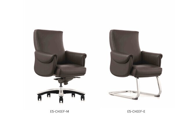 CHIEF Leather Chair - Product image